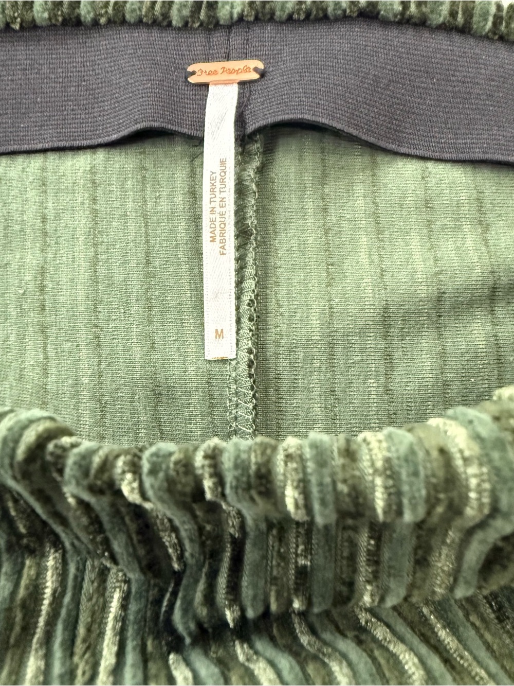 Free People Slim Pull-On Velvet Flare Trousers Ribbed Forest Green Pants Size M - Picture 6 of 7